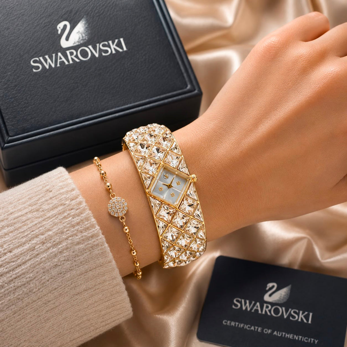 @SWAROVSKI CURIOSA CRYSTAL BANGLE – GLAMOUR EDITION_s_L1