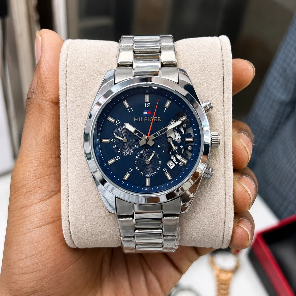 Tomm@y Hilfiger Chronograph Watch_S13
