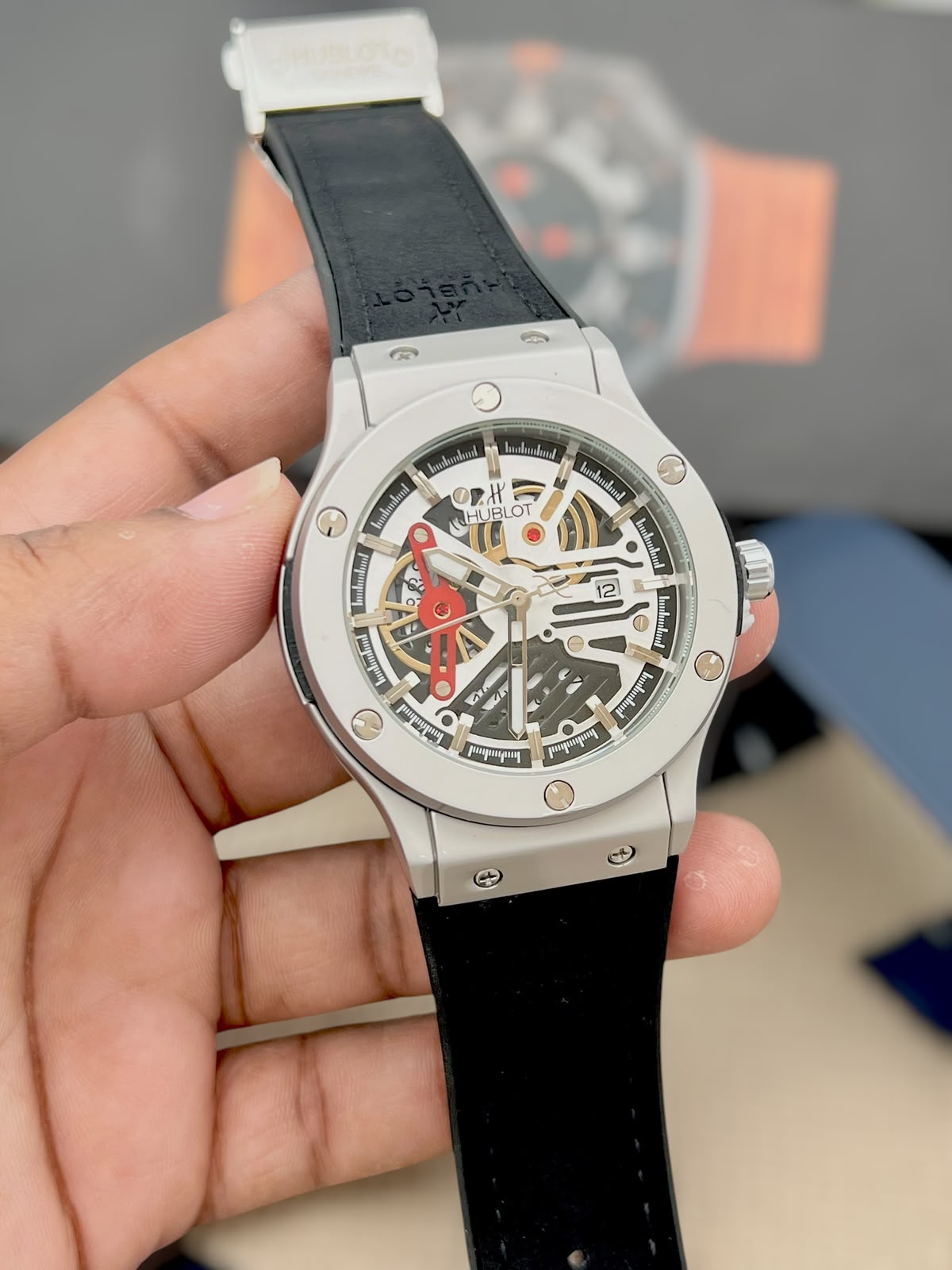 Hublot Men’s Premium Luxury Date Watch _S33⌚