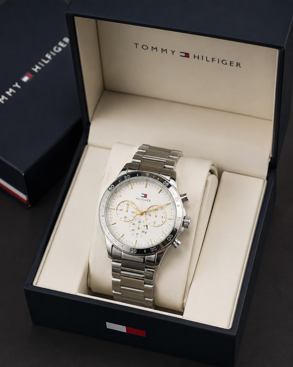 Designed with signature styling | durable stainless-steel build_J5