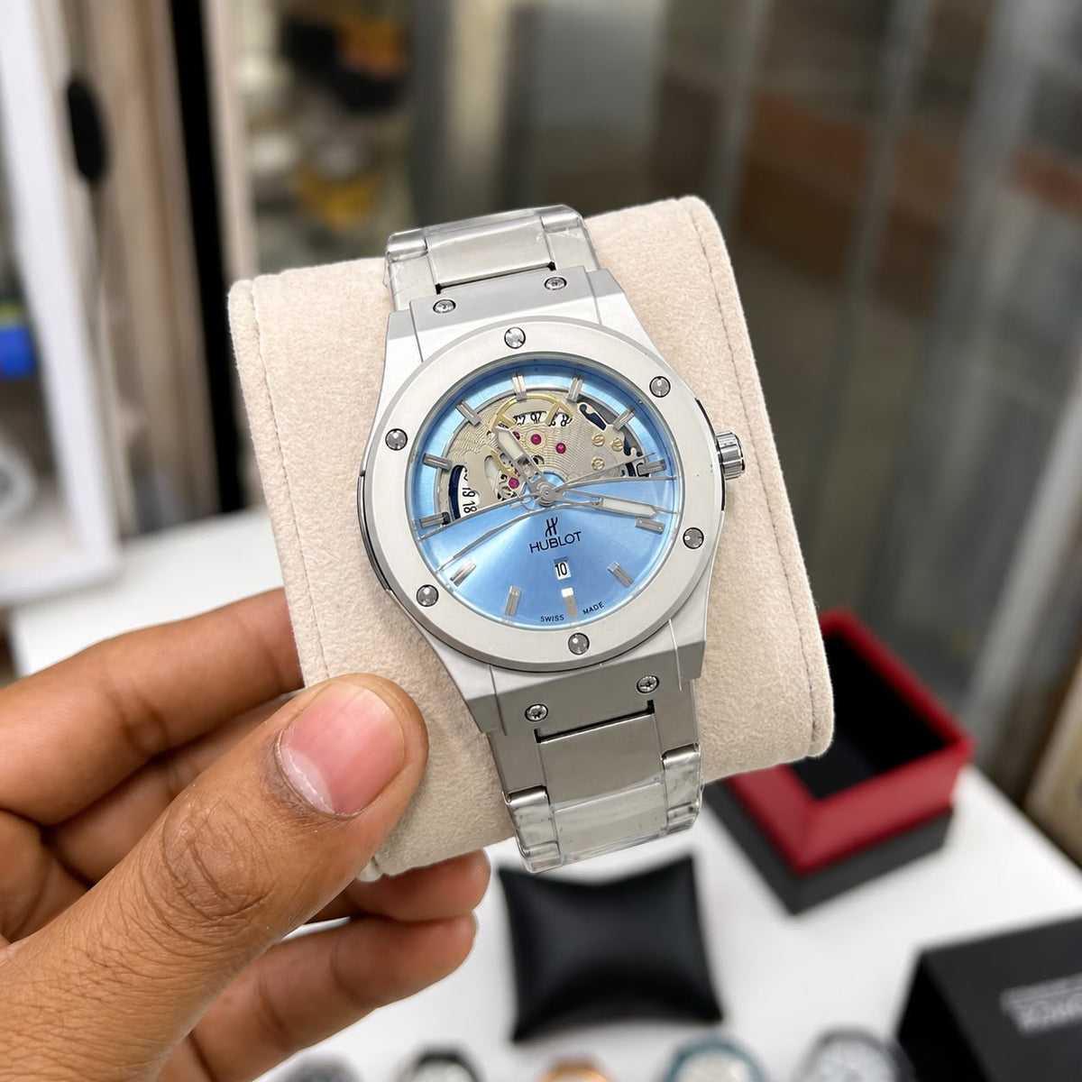 Hublo@t Classic Fusion Skeleton — Premium stainless-steel finish, striking skeleton dial,*_S14