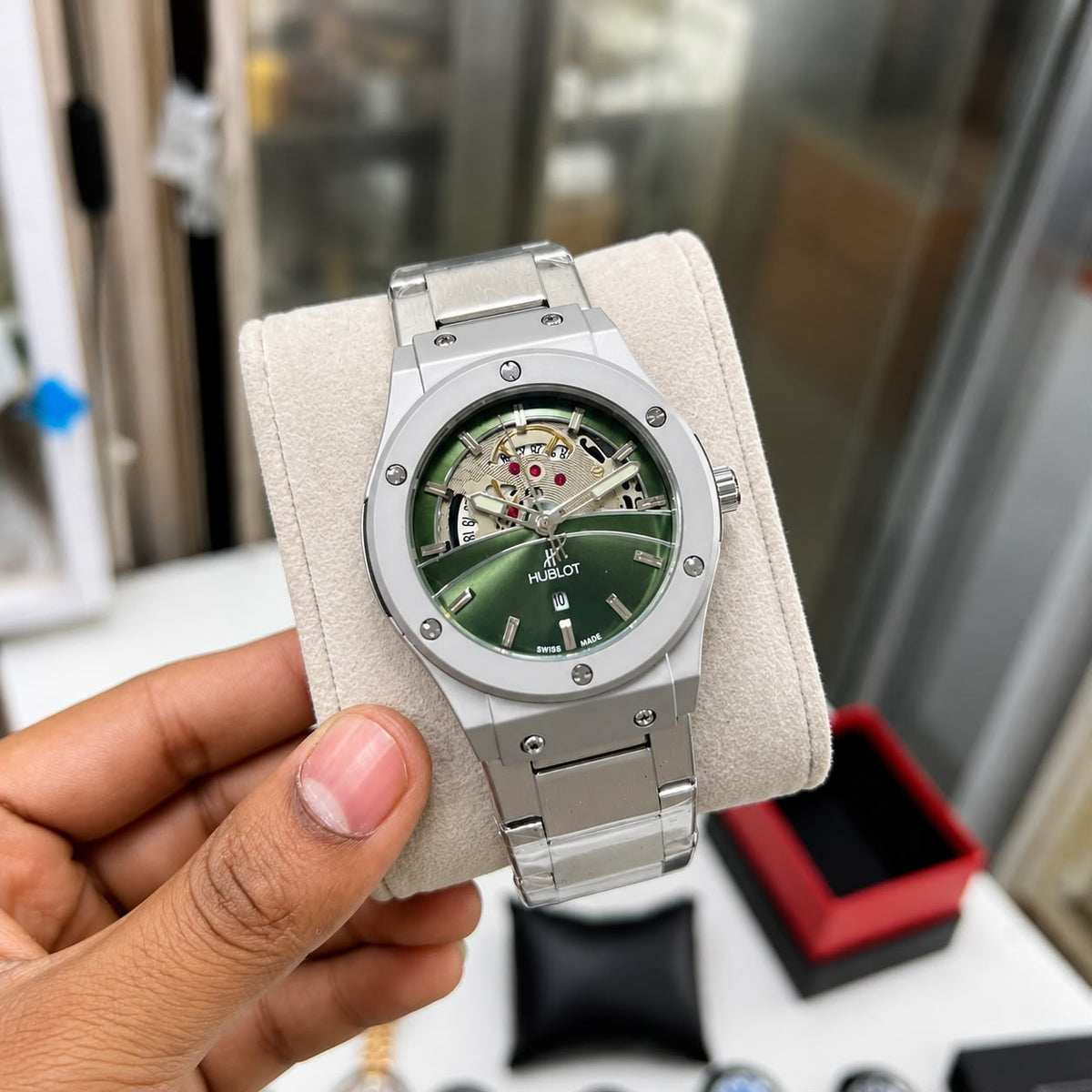 Hublo@t Classic Fusion Skeleton — Premium stainless-steel finish, striking skeleton dial,*_S14