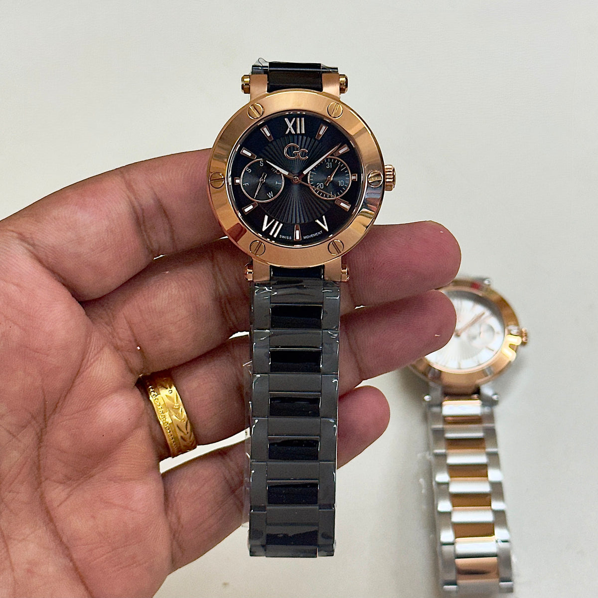 GC AURA SERIES – ELEGANT BLACK & ROSEGOLD LUXURY_S25