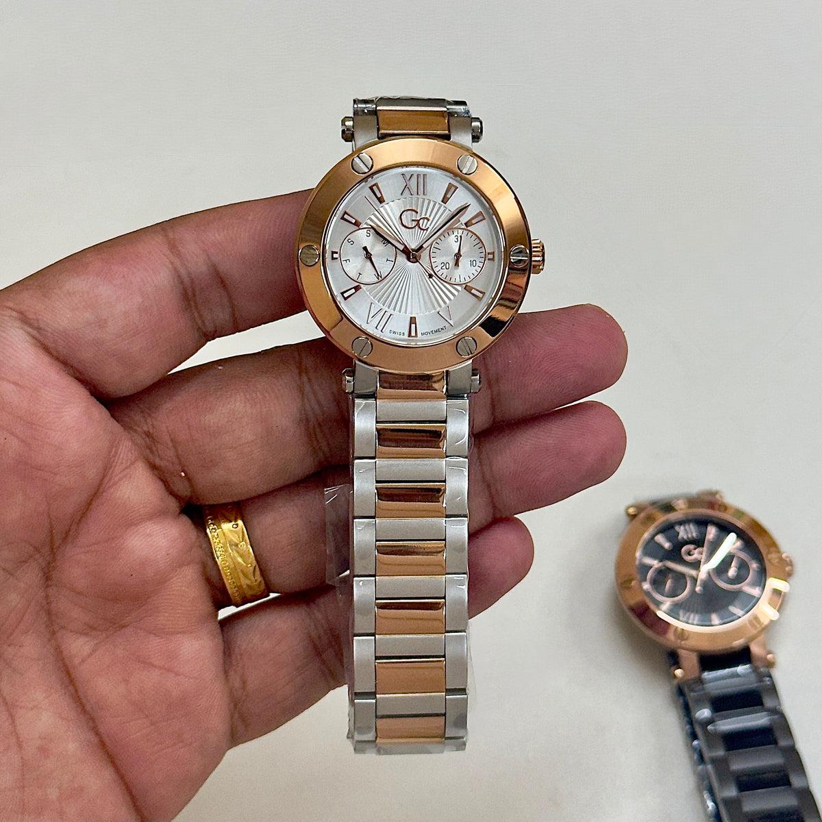 GC AURA SERIES – ELEGANT BLACK & ROSEGOLD LUXURY_S25