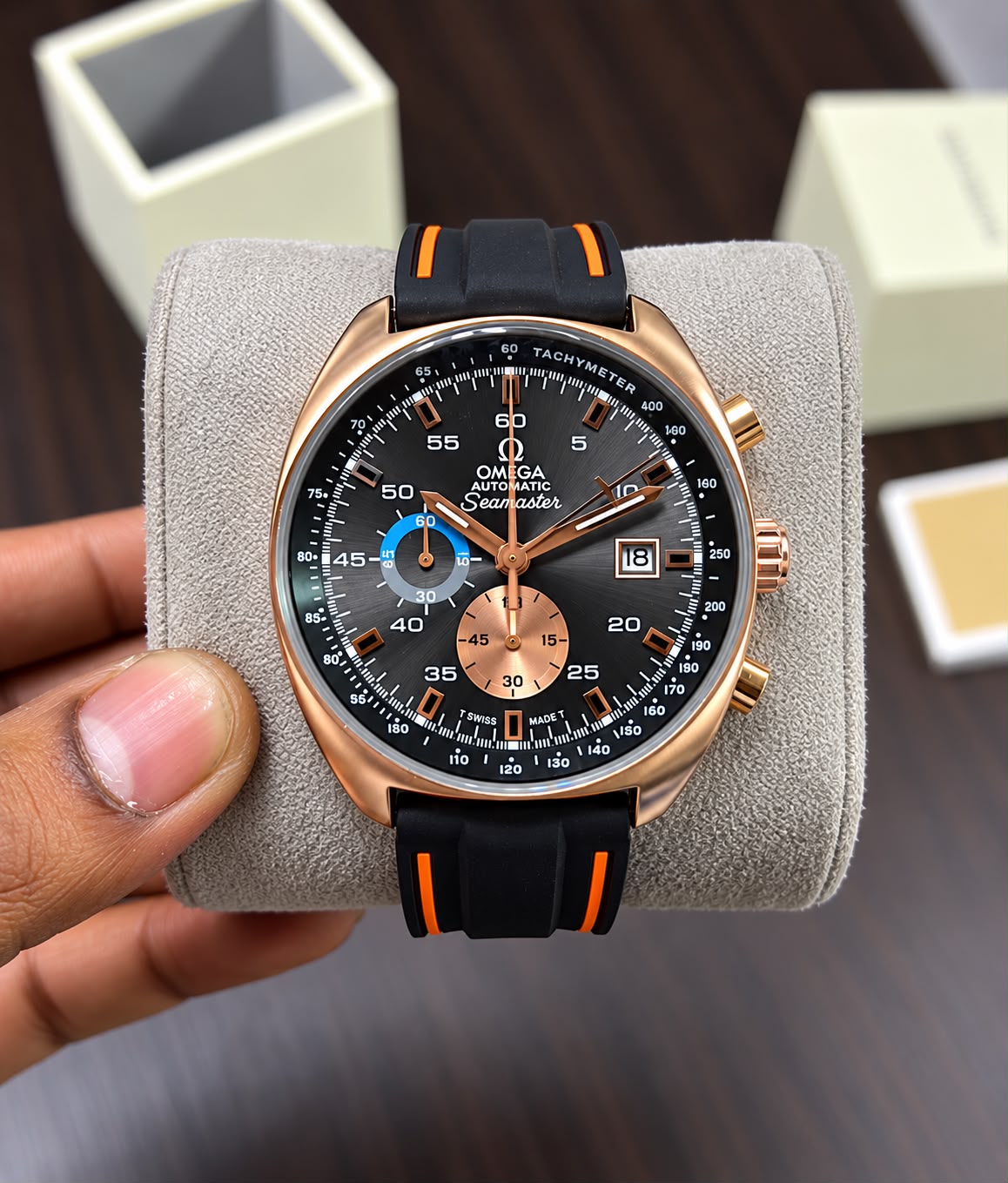 Omega Seamaster Chronograph  Luxury rose gold finish with a bold black dial_S8