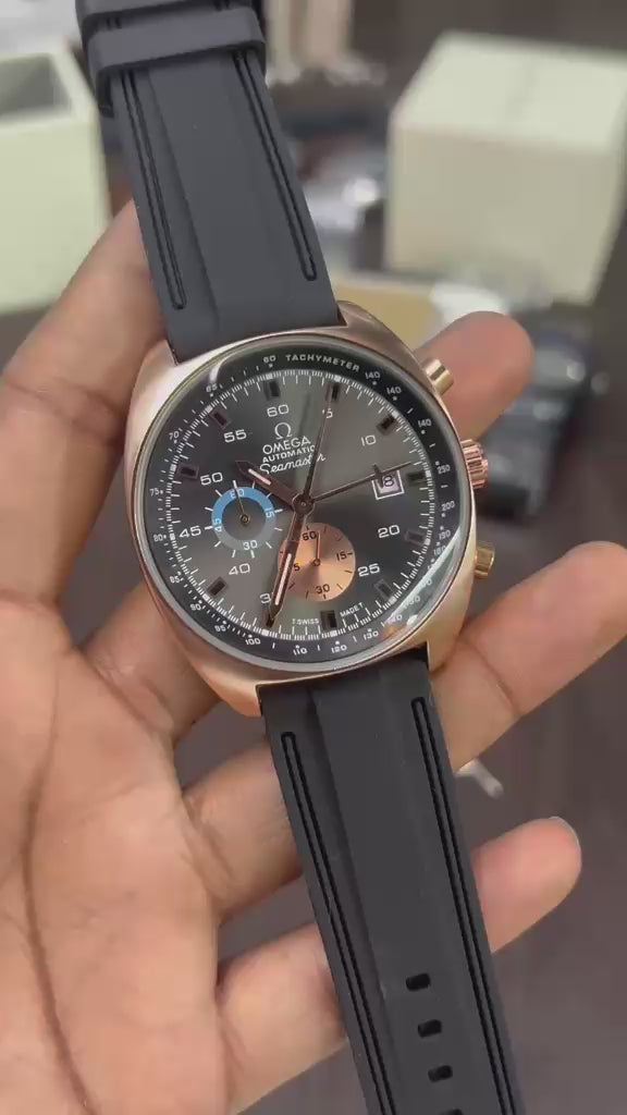 Omega Seamaster Chronograph  Luxury rose gold finish with a bold black dial_S8